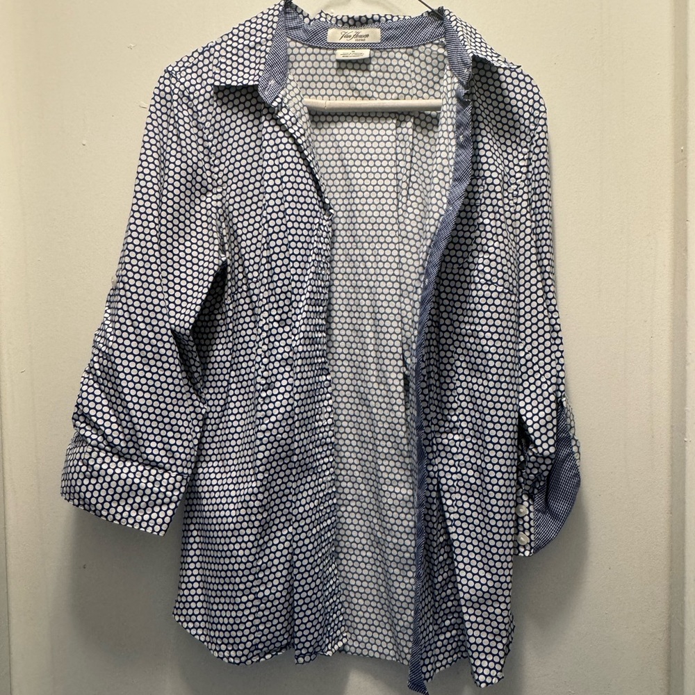 Van Heusen Medium 3/4 sleeve button down
